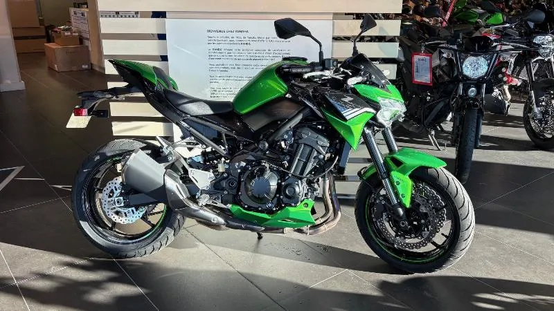 Z 900