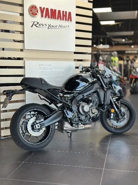XSR 900