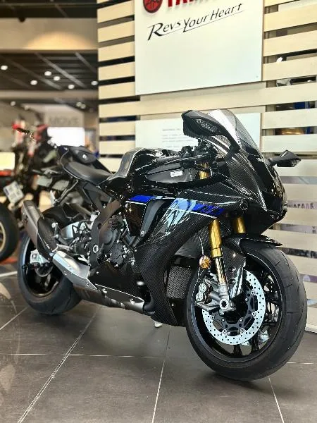 YZF 1000 R1 M