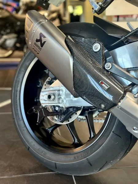 YZF 1000 R1 M