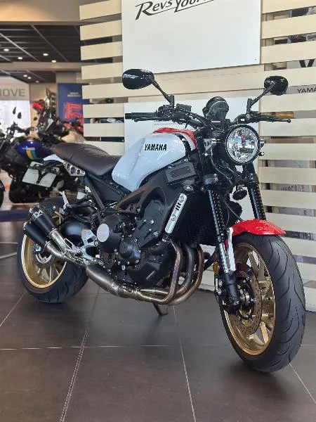 XSR 900