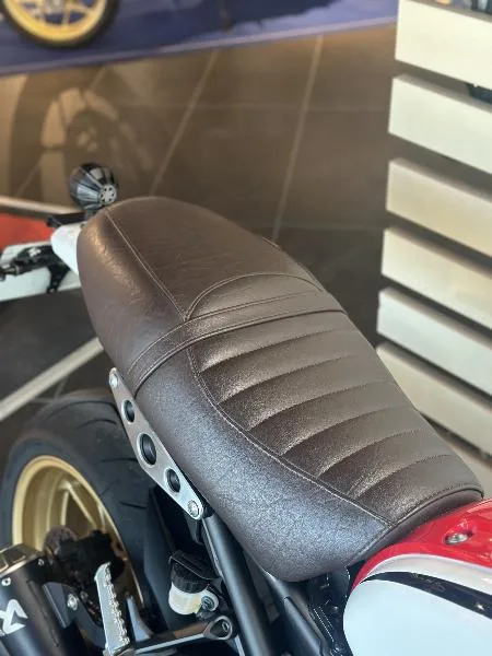 XSR 900
