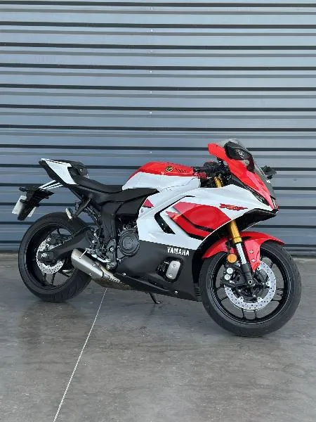 YZFR7