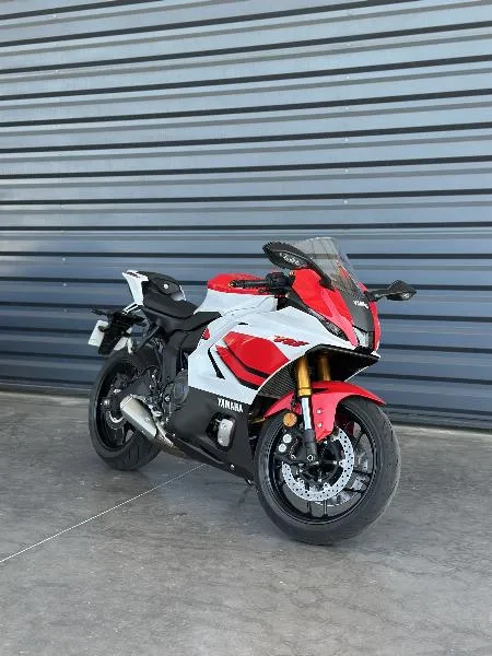 YZFR7