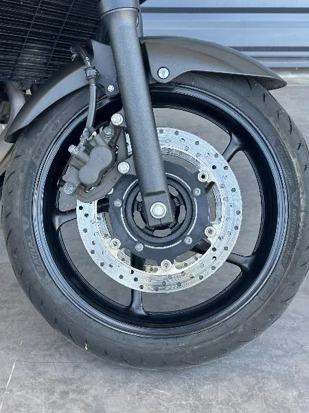 XJ6N