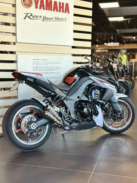 Z 1000