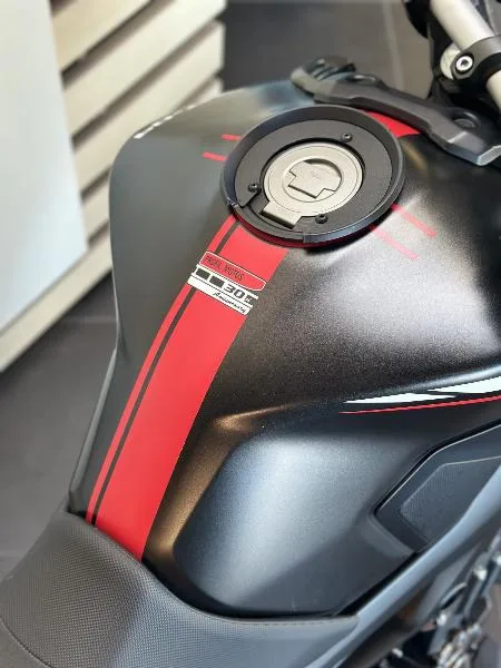 MT09