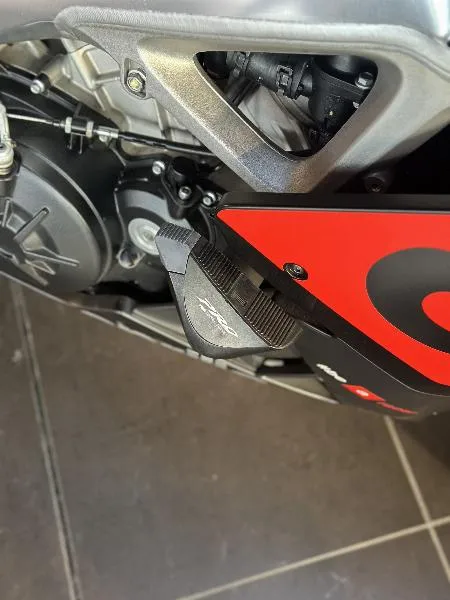 RSV4 1000 RR