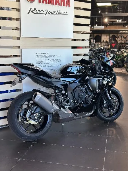 YZF 1000 R1