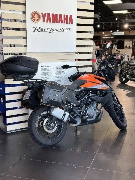 390 ADVENTURE