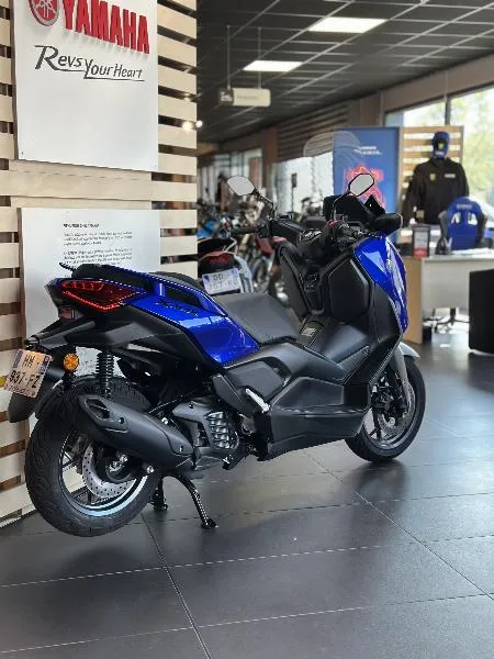 XMAX 125