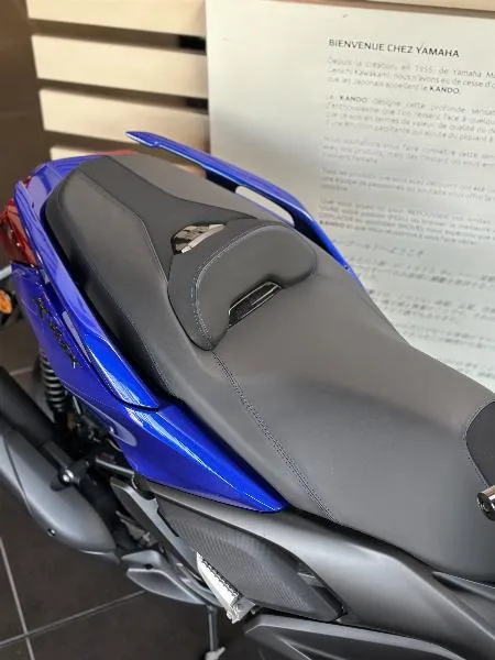 XMAX 125