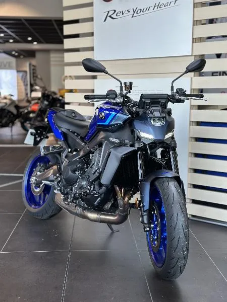 MT09