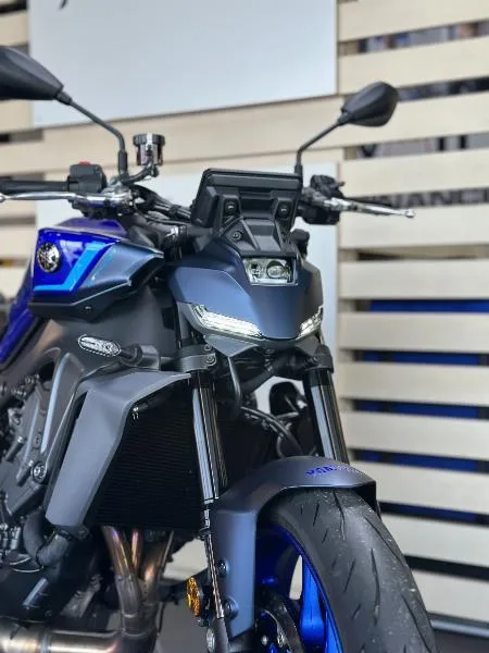 MT09