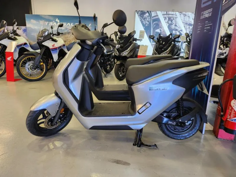 EM1 e