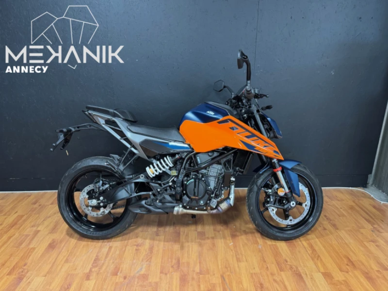 125 DUKE ABS