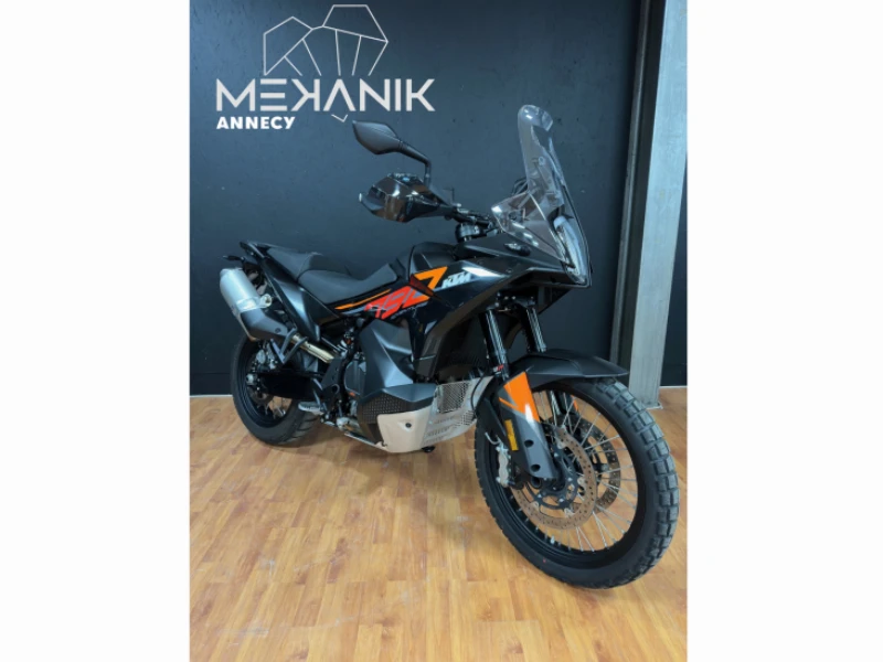 790 ADVENTURE