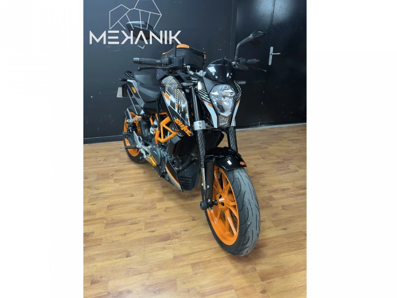 390 DUKE
