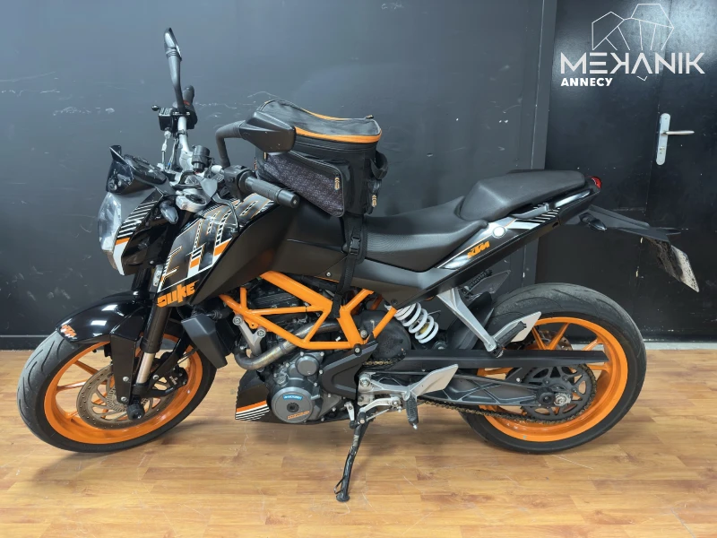 390 DUKE
