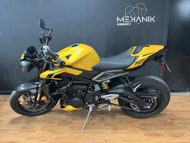 STREET TRIPLE 765 RS