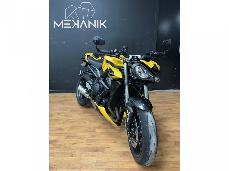 STREET TRIPLE 765 RS