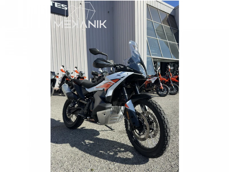 790 ADVENTURE