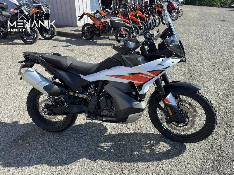 790 ADVENTURE