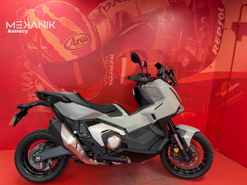 XADV 750 DCT