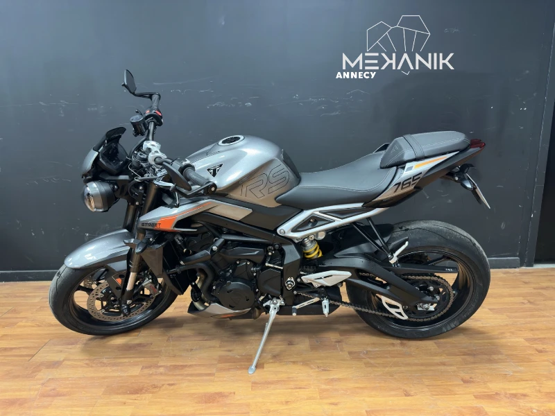 STREET TRIPLE 765 RS