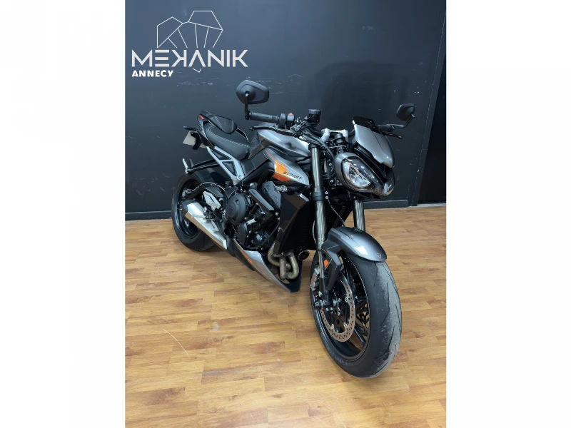 STREET TRIPLE 765 RS