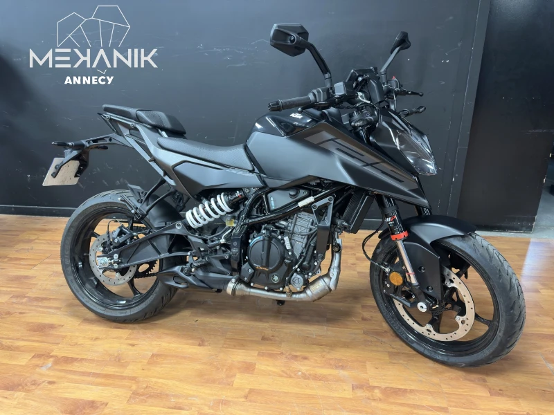 125 DUKE ABS
