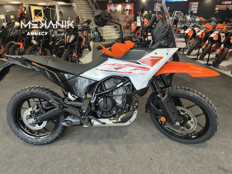 390 ADVENTURE X