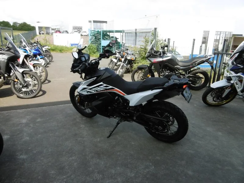 790 ADVENTURE