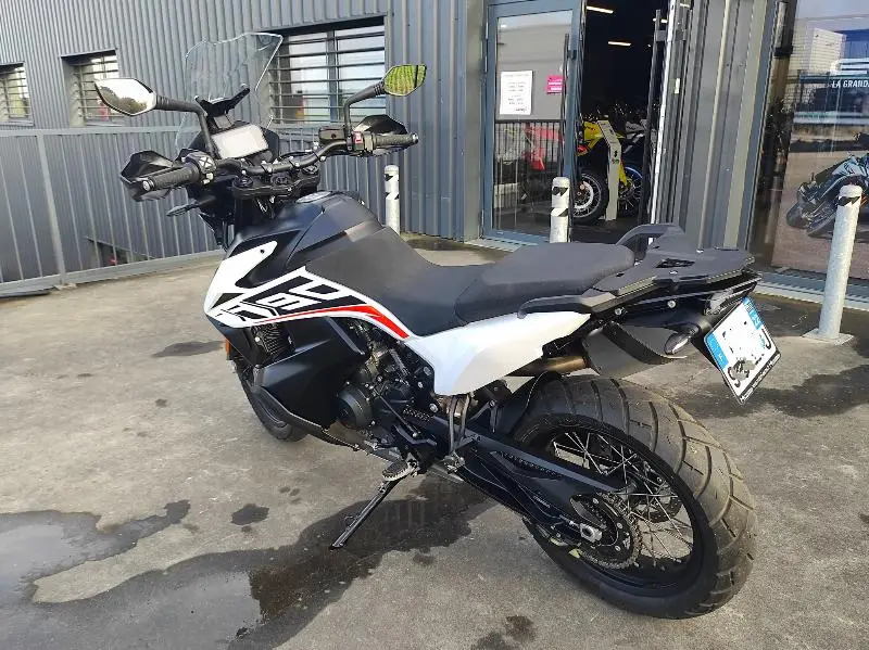 790 ADVENTURE