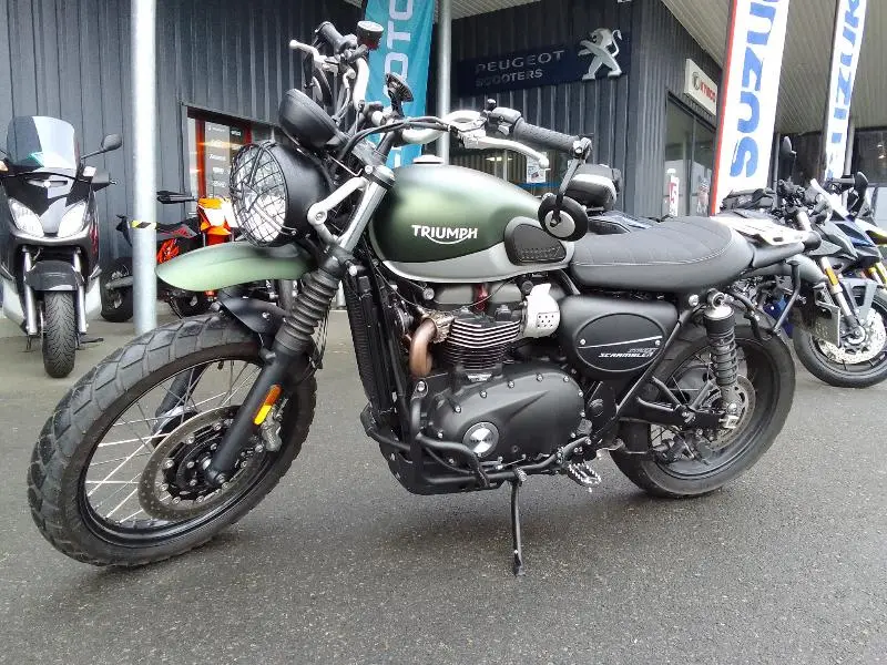 STREET SCRAMBLER 900