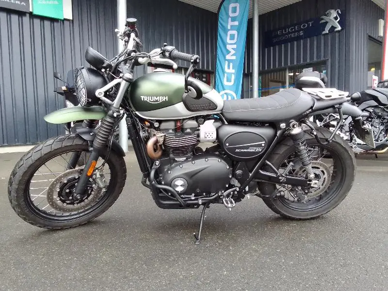 STREET SCRAMBLER 900