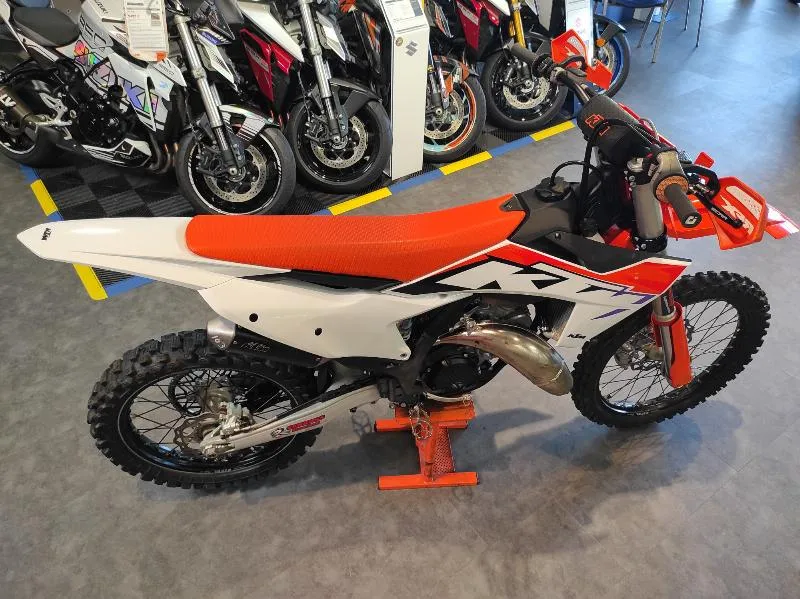 125 SX