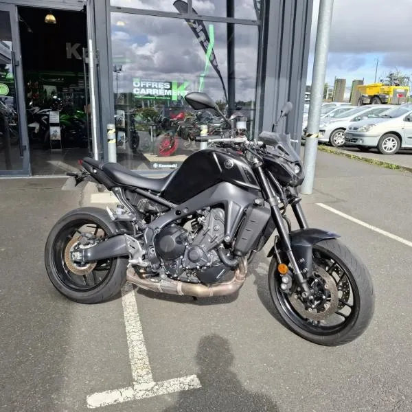 MT09