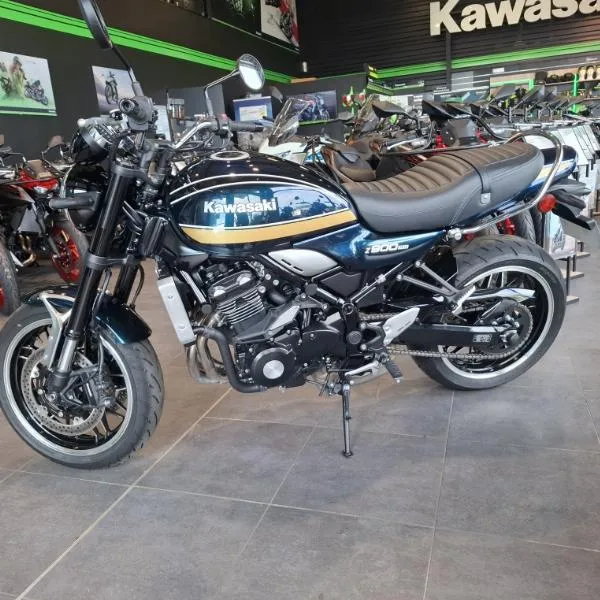 Z 900