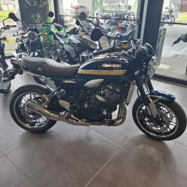 Z 900