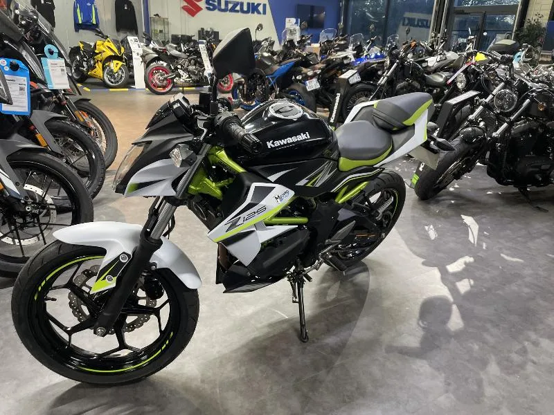 Z125