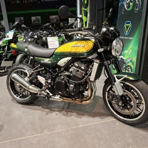 Z 900