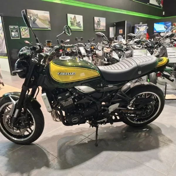 Z 900