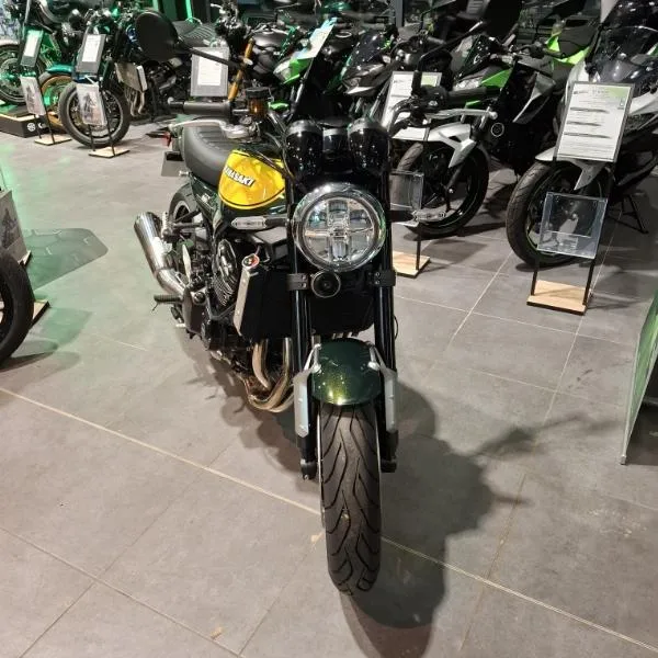 Z 900