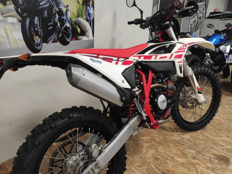 RR 125 ENDURO 4T  