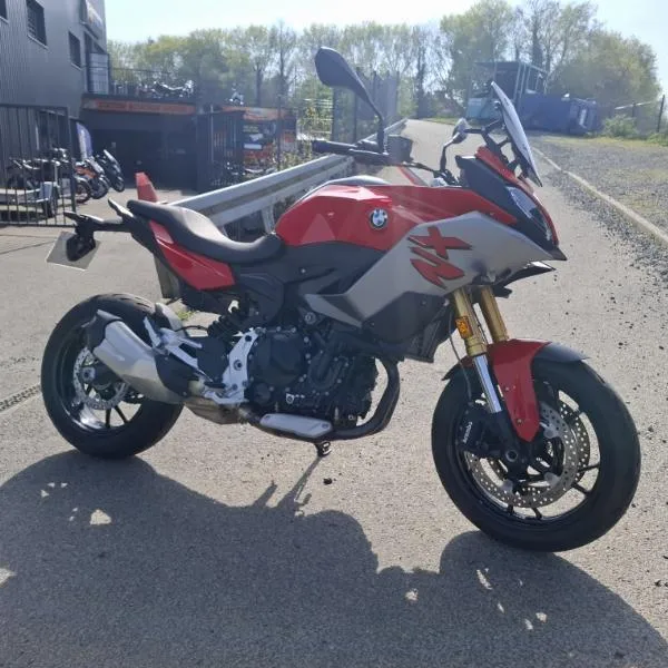 F 900 XR