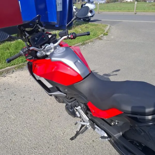F 900 XR