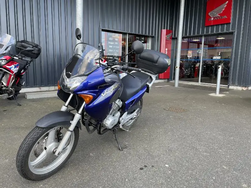 VARADERO 125 2004
