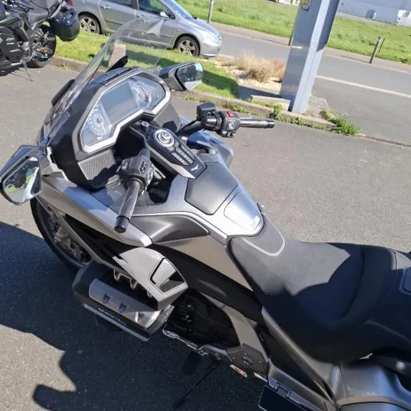 GL 1800 GOLDWING DCT