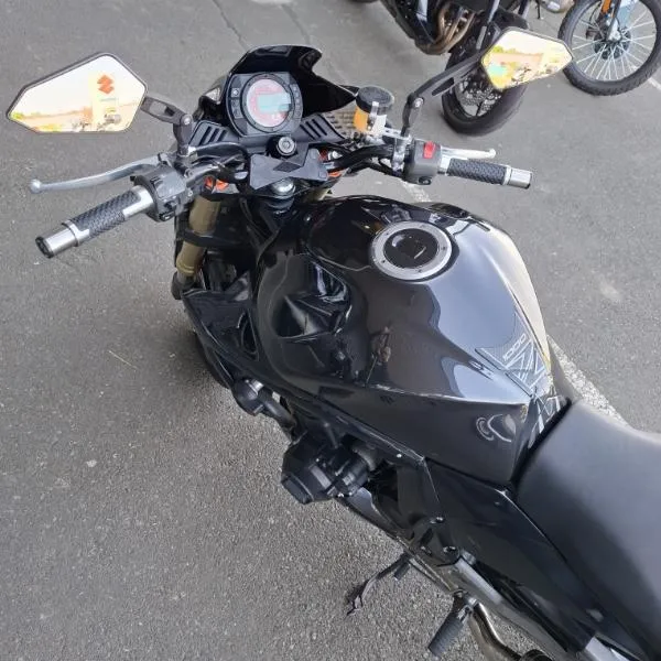 Z 1000